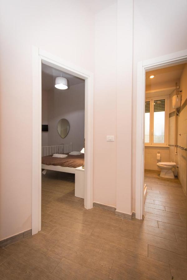 Vercelli Guest House Near San Giovanni Roma Exterior foto